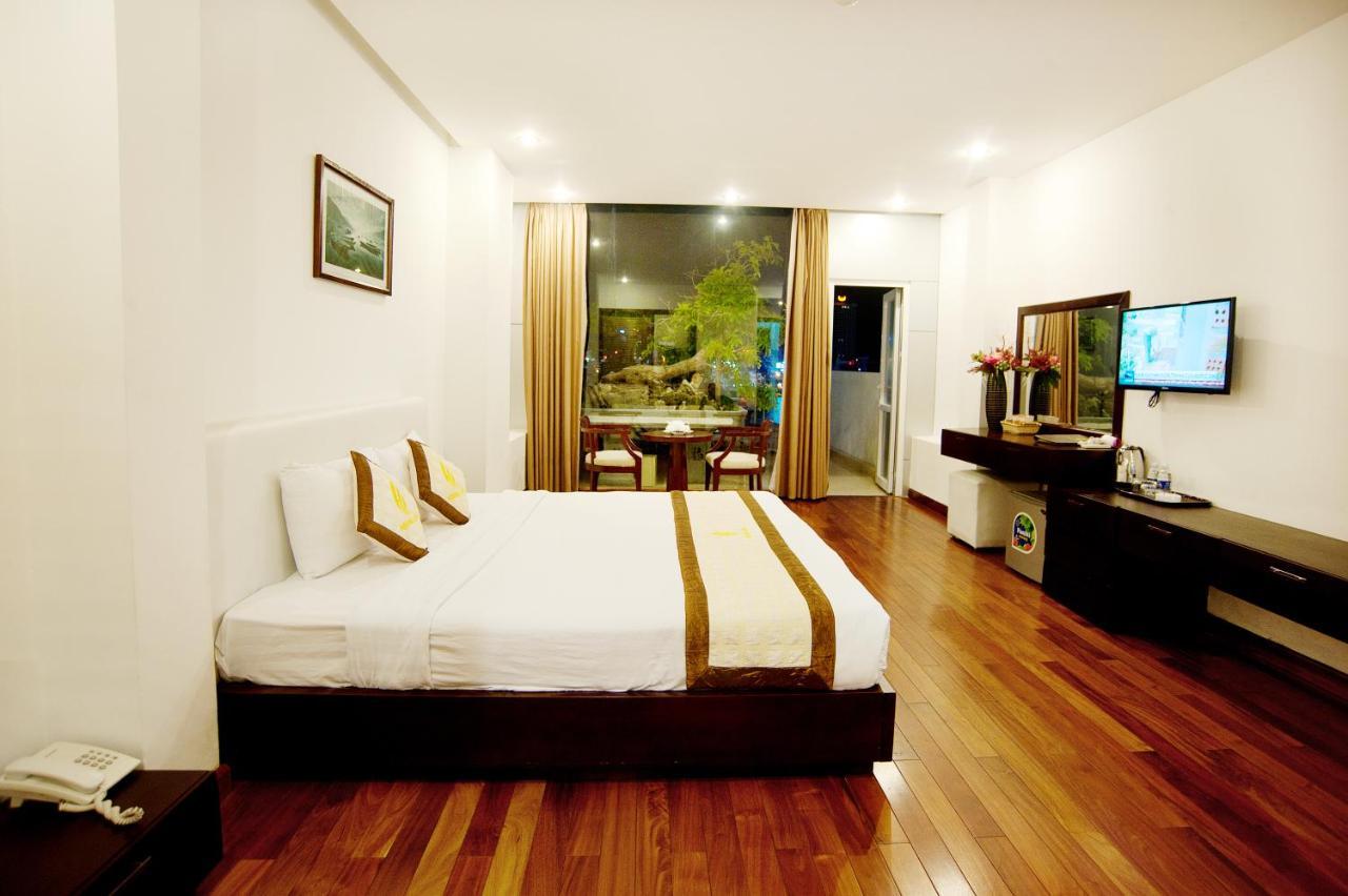 Hoang Linh Riverfront Hotel Da Nang Esterno foto