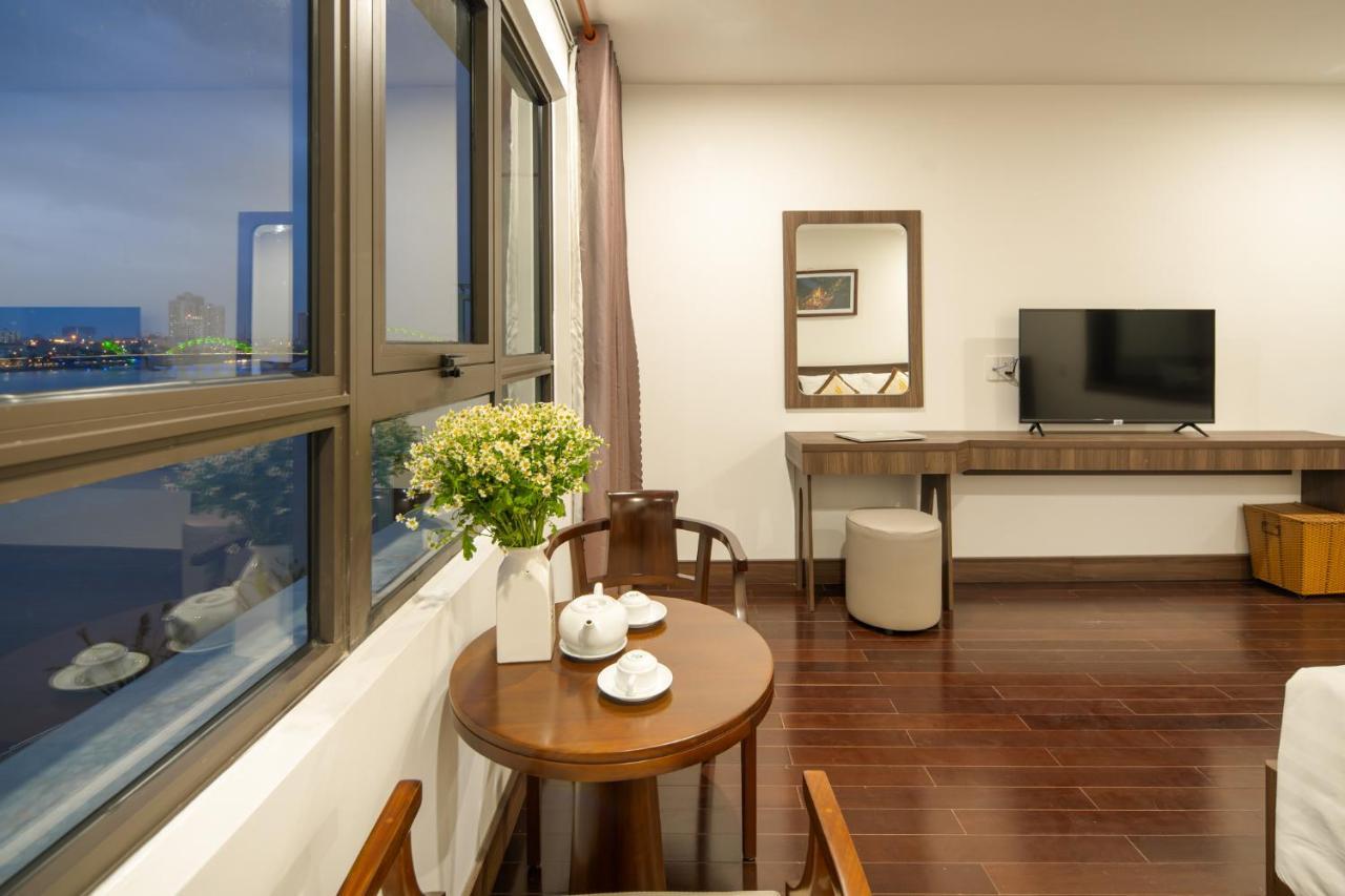 Hoang Linh Riverfront Hotel Da Nang Esterno foto