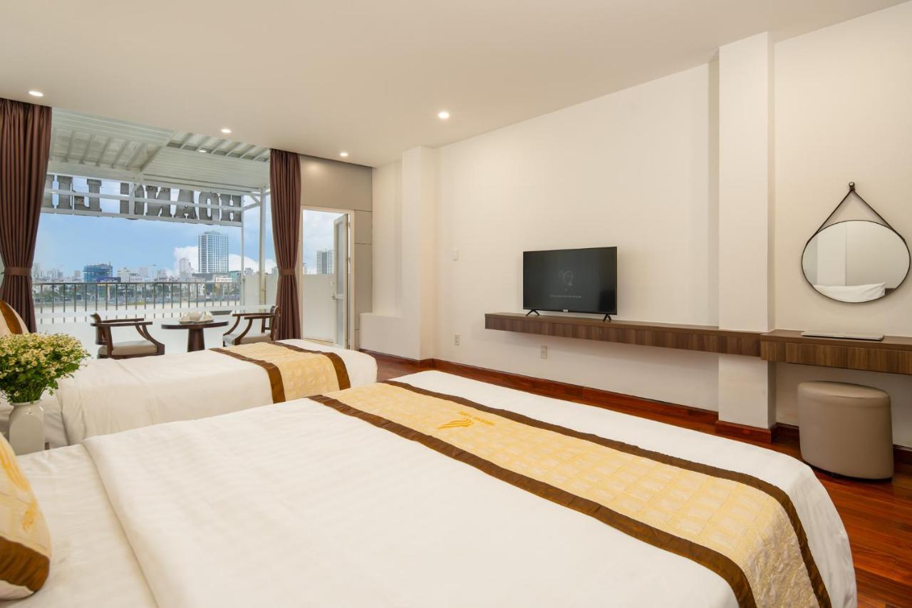 Hoang Linh Riverfront Hotel Da Nang Esterno foto